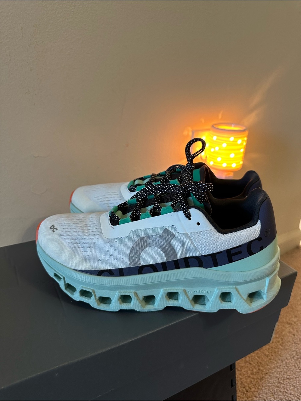 Cloudmonster Hyper, Women’s White and Mint Low-Top Sneakers. Women’s 8.5/Men’s 7